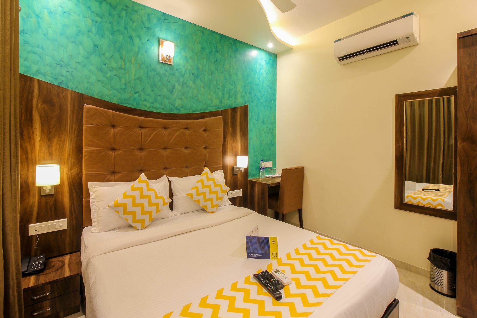 FabHotel Amour Andheri East Mumbai Exterior foto