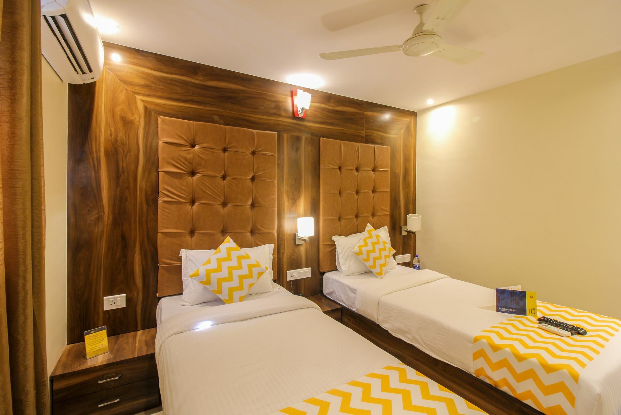 FabHotel Amour Andheri East Mumbai Exterior foto